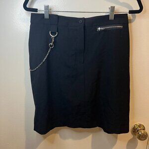 NWT Larry Levine Stretch Black Skort with Silver Chain, SIze 10